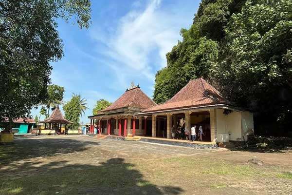 Srandil Aquarium: Dunia Bawah Laut di Jantung Cilacap